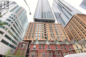 Building Photo - 8 Widmer St