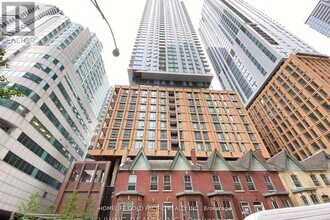 Building Photo - 8 Widmer St