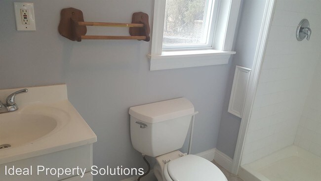Foto del edificio - 4 br, 2 bath House - 125 W 23rd Street