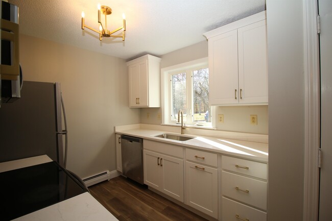 Foto del edificio - 270 Page Hill Rd