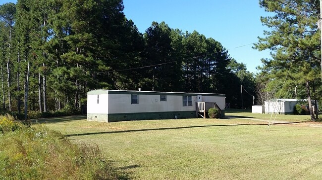 Foto del edificio - 3br/2ba mobile home 1 acre lot