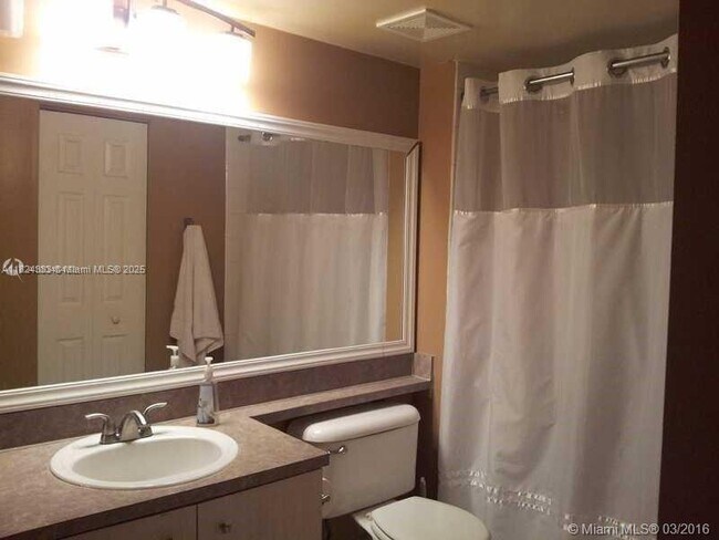 Foto del edificio - 11155 SW 5th Pl