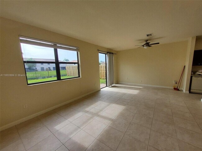 Foto del edificio - 23221 SW 114th Pl