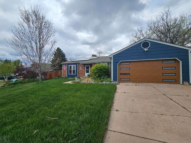 Building Photo - Spacious 3-Bedroom Home in Littleton!