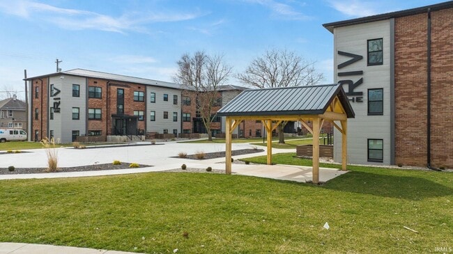 Building Photo - 1823 Griswold Dr