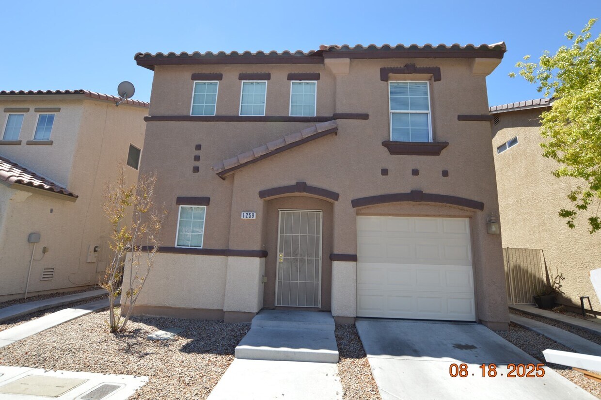 Foto principal - 1259 S Sweet Orange St