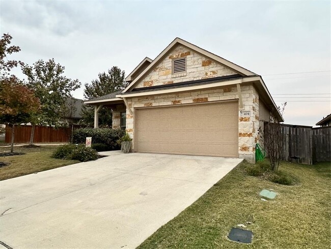Building Photo - 404 Blue Waterleaf Ln