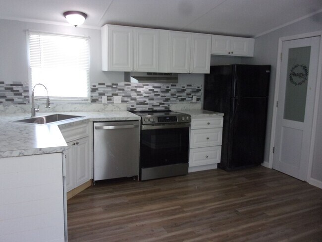 Foto del edificio - 314 Clayton Ave