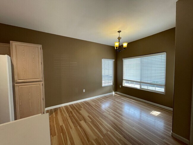 Building Photo - 1146 Opal St