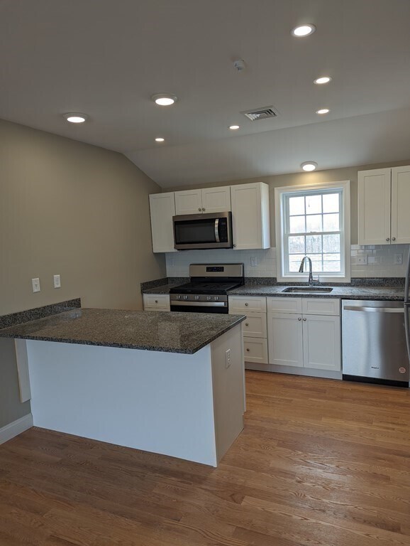 207 Winthrop St Unit 3, Quincy, MA 02169 Apartments in Quincy, MA