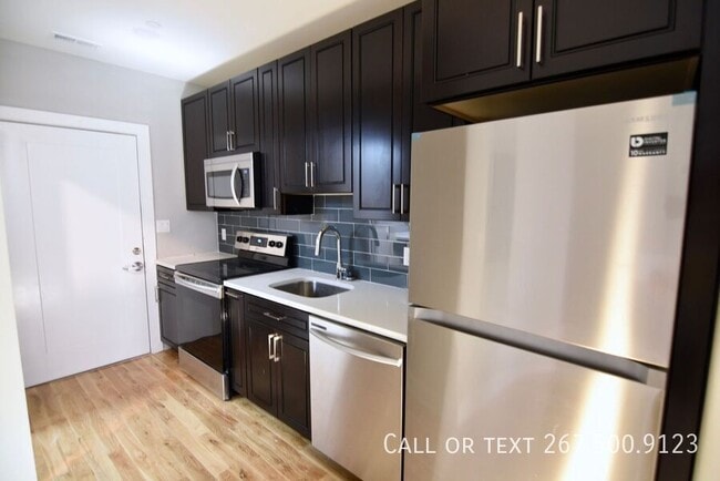 Photo - 1523 W Girard Ave Apartment