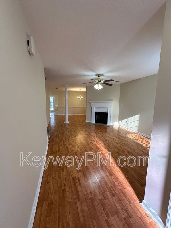 Foto del edificio - 2064 Summerton Cir