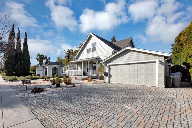 Building Photo - 2325 Cherrystone Dr