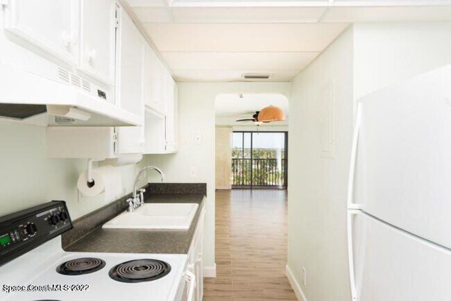 Foto del edificio - 500 Palm Springs Blvd