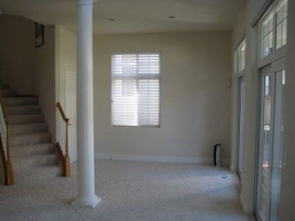 Building Photo - 2375 132nd Ave SE