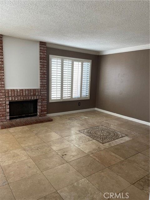 Building Photo - 1172 S Crofter Dr