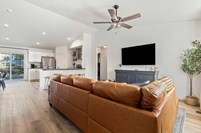 Foto del edificio - 44 S Sugar Loop Ln