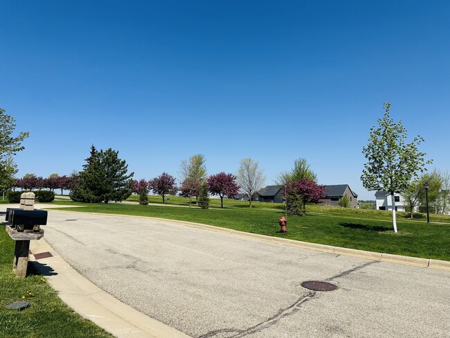 Building Photo - 634 Shardlow Ln NE