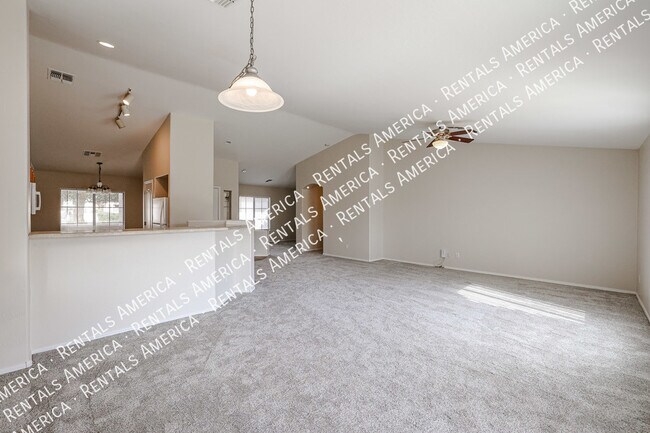 Foto del edificio - 6718 S Garnet Way