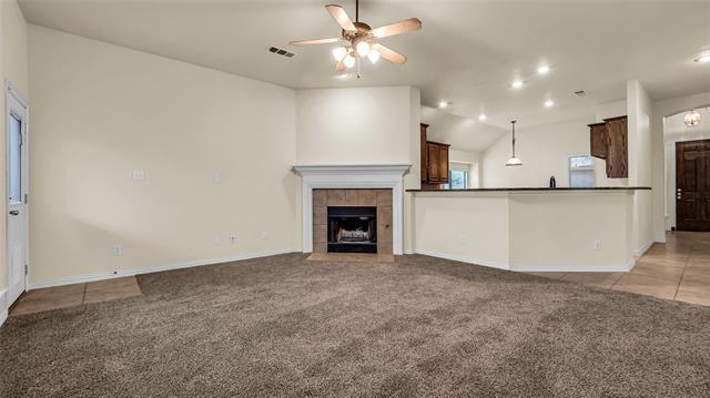 Foto del edificio - 2224 Crestridge Dr