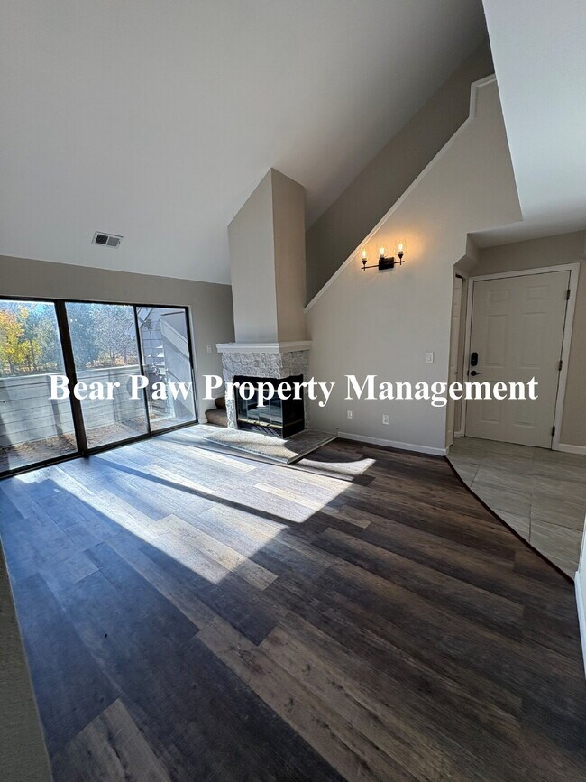 Foto del edificio - "Charming 2-Bed, 2-Bath Condo!"