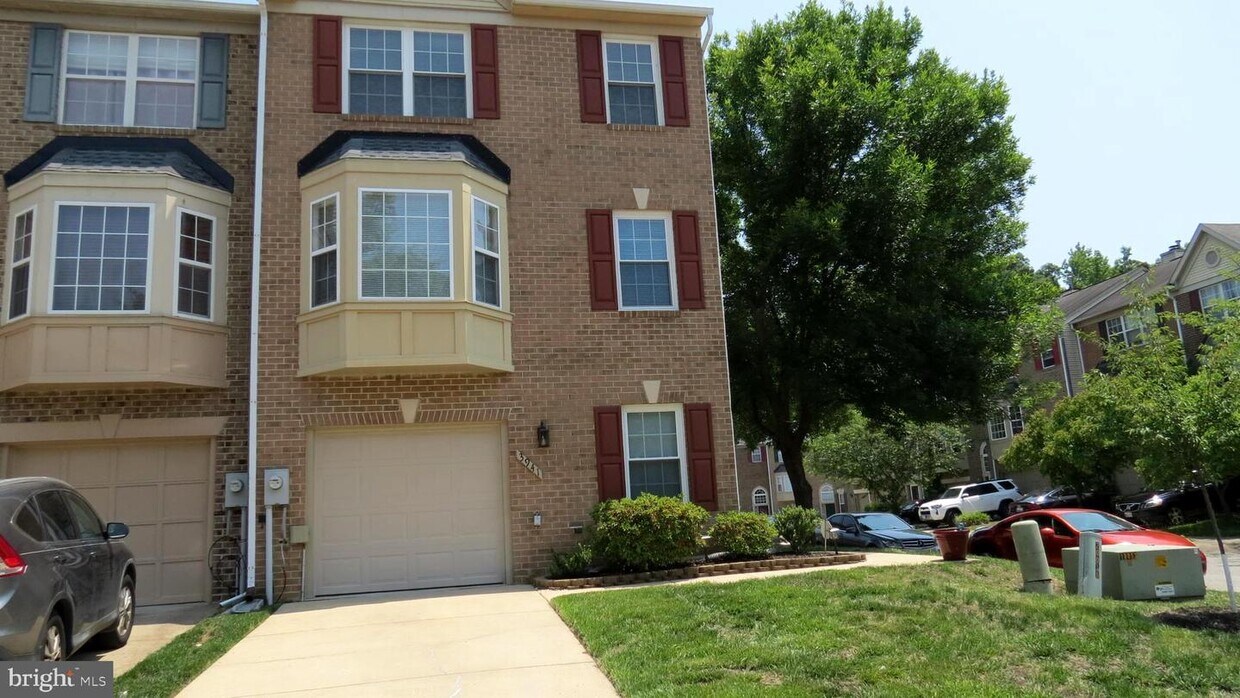 3941 Elite St, Bowie, MD 20716 Townhome Rentals in Bowie MD
