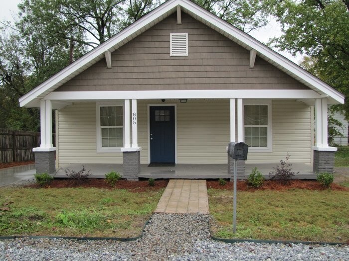 Primary Photo - 3 bed 2 bath home in Downtown Greenville