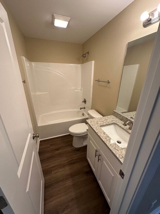 Building Photo - 3512 Moss Island Ct