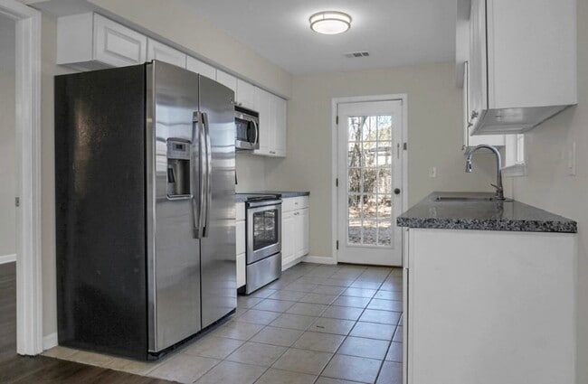 Foto del edificio - 3806 Dorsey Ave