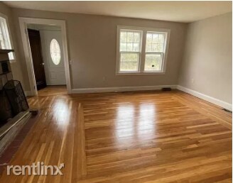 Building Photo - 2 br, 1 bath House - 62 Salem Tpke