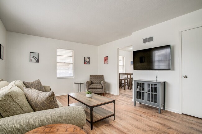 Building Photo - 8736 W 70th St