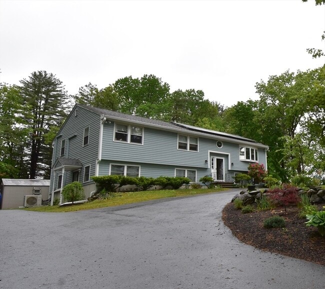 Building Photo - 9 Hazen St