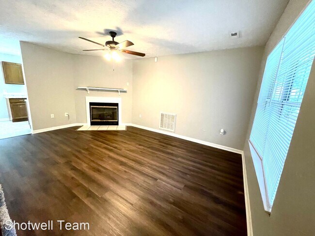Building Photo - 3 br, 2 bath House - 1629 Romulus Ln