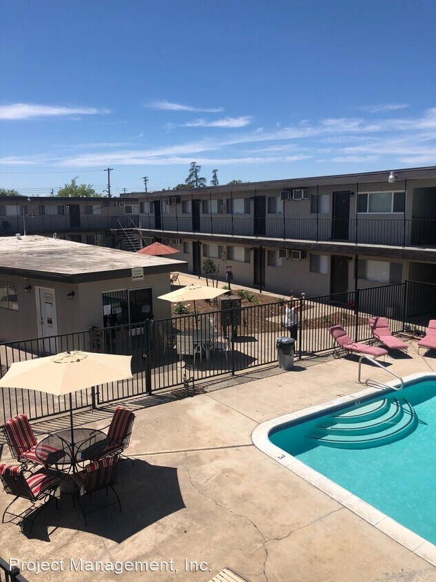 Foto principal - 4661 Orange Grove Ave