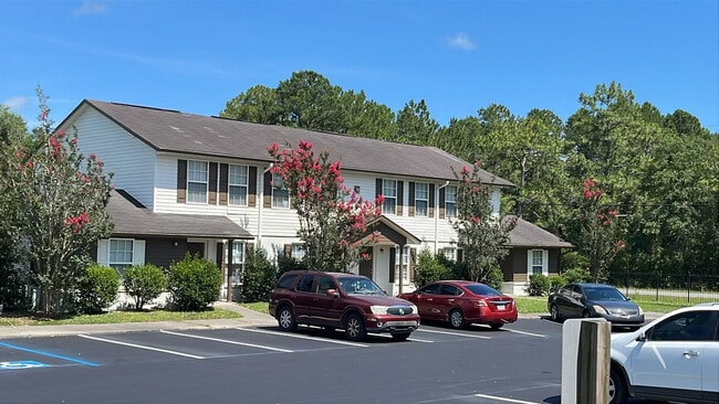 Building Photo - Blount Crossing
