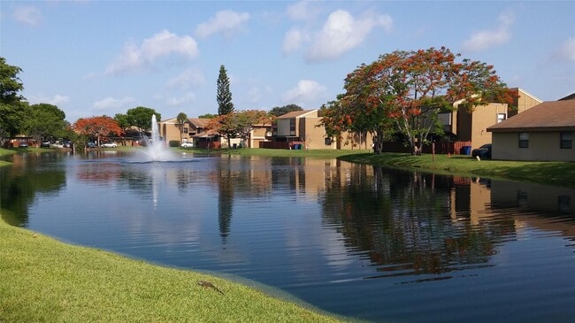 Foto del edificio - 2944 E Missionwood Ln