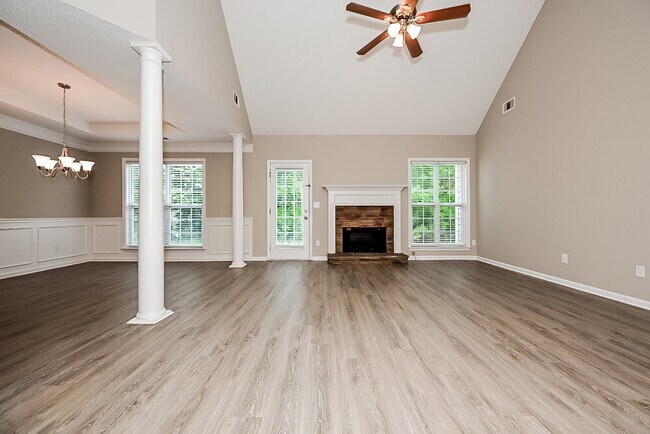 Building Photo - 472 Haven Ridge Dr
