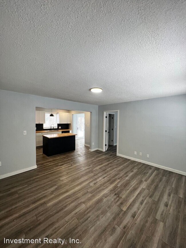 Building Photo - 4 br, 2 bath House - 3153 W Latoka St