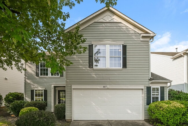 Building Photo - 8817 Oak Dr