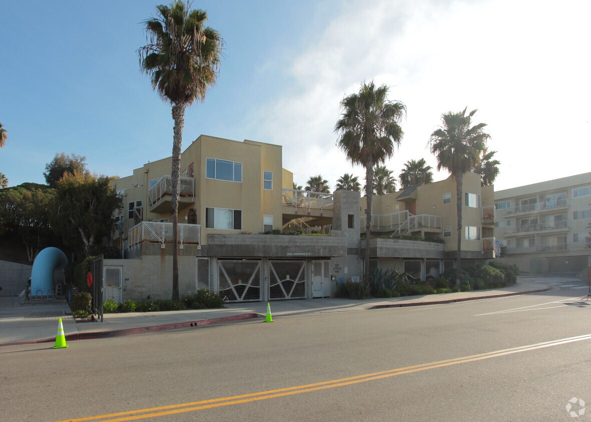 Foto del edificio - New Hope Ctyrd Santa Monica