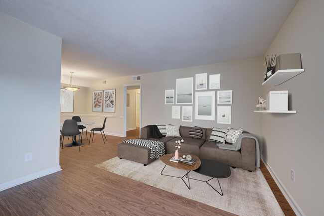 Foto del edificio - Homewood Heights Apartment Homes