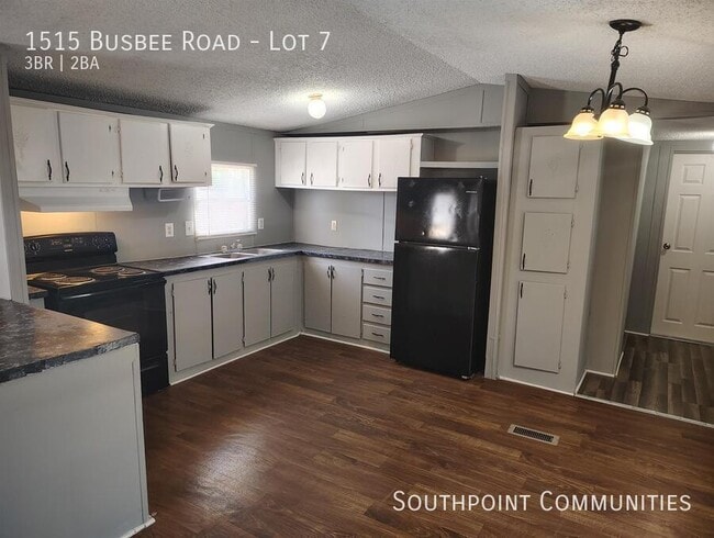 Building Photo - 1515 Busbee Rd
