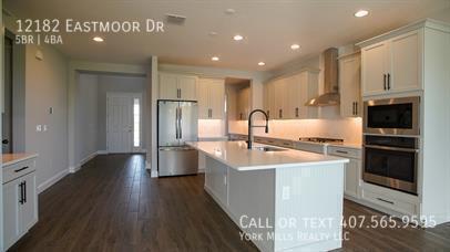 Foto del edificio - 12182 Eastmoor Dr