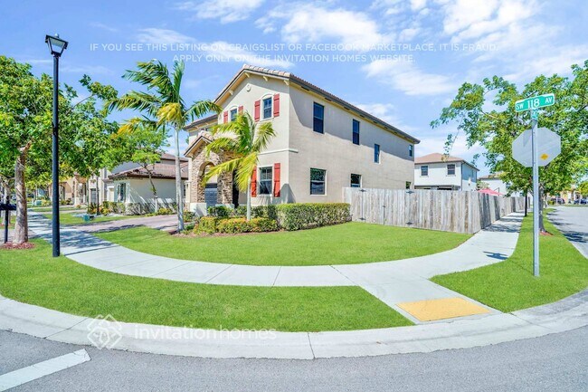 Building Photo - 23391 SW 118 Ave