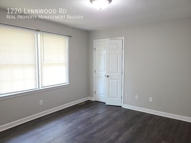 Foto del edificio - 1220 Lynnwood Road