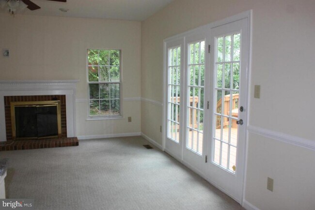 Building Photo - 18001 Barleycorn Way