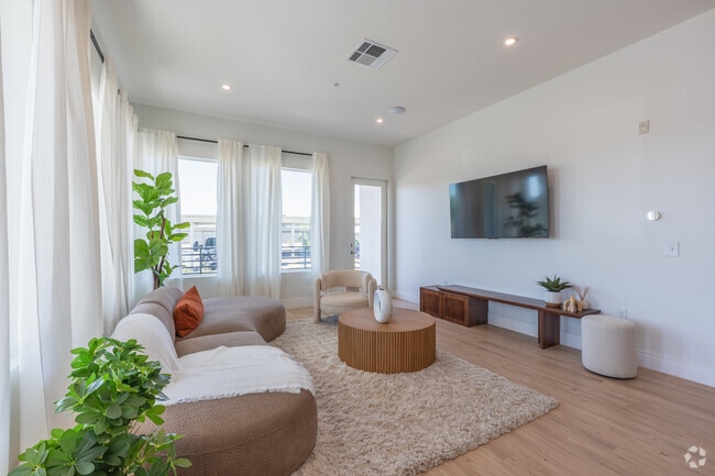 C1 - Living Room - Otonomus