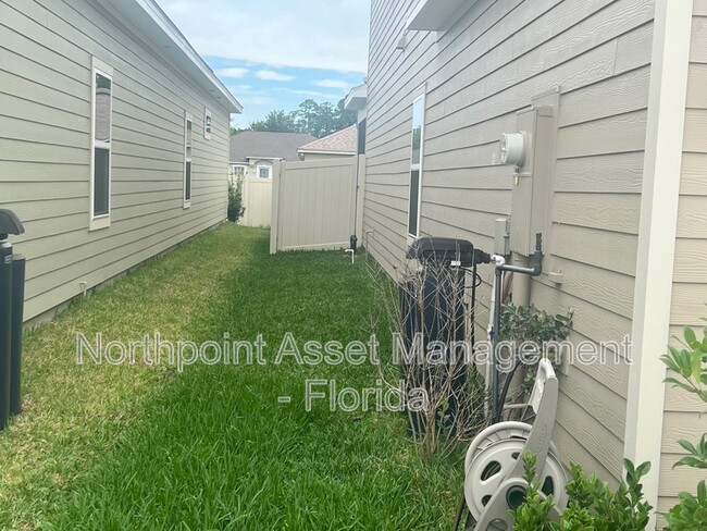 Foto del edificio - 2137 Sequoia Ct