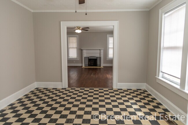 Foto del edificio - 215 Lenoir St