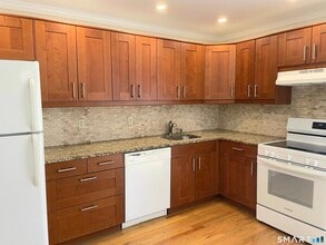 Building Photo - 9 Windell Pl